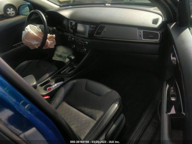 KNDCC3LC1H5096134 KIA NIRO EX