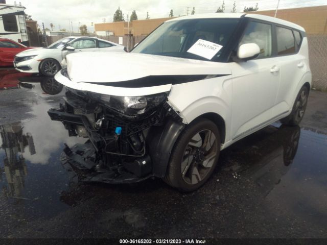 KNDJ53AU6P7843873 KIA Soul Gt-line