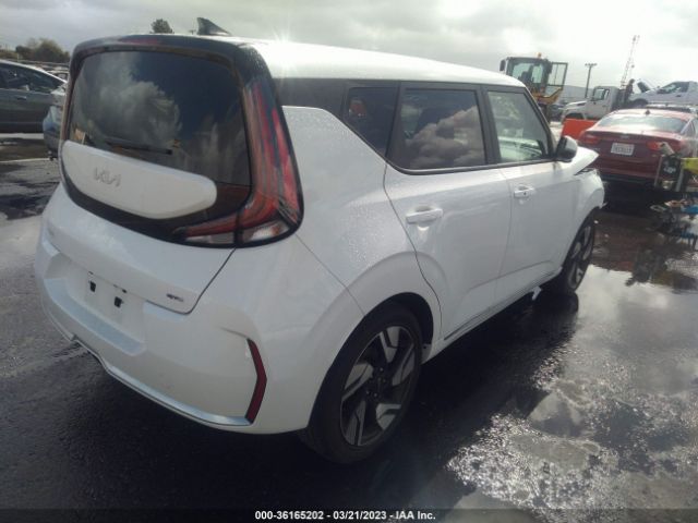 KNDJ53AU6P7843873 KIA Soul Gt-line