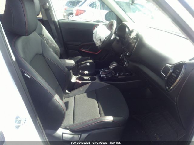 KNDJ53AU6P7843873 KIA Soul Gt-line