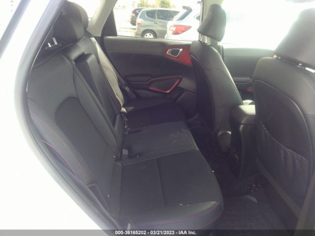 KNDJ53AU6P7843873 KIA Soul Gt-line