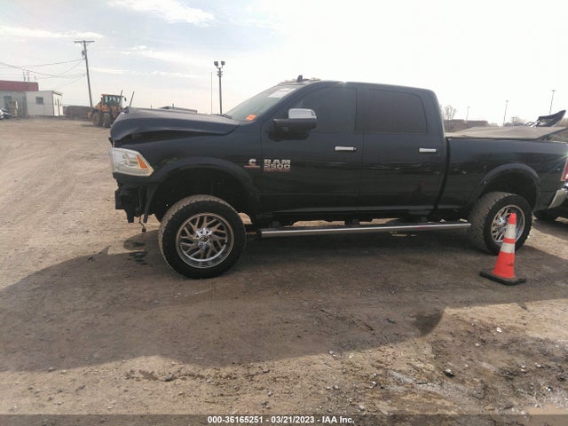 RAM 2500 Laramie 2018 3C6UR5FL1JG391542 Image 2
