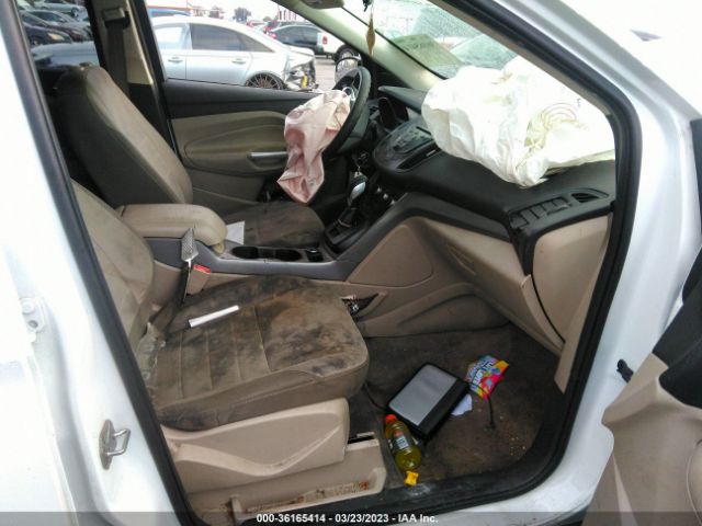1FMCU0GX3GUC30246 Ford ESCAPE SE