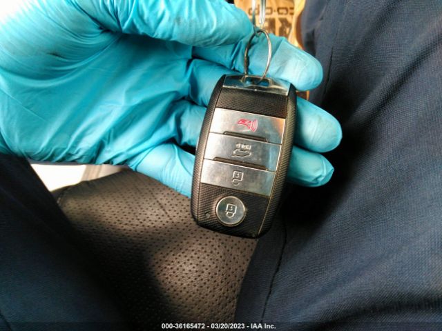 5XYPHDA51JG417843 KIA Sorento Ex V6