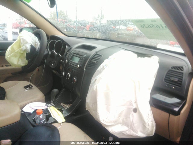 2012 KIA SORENTO LX VIN: 5XYKT3A66CG290814
