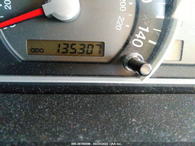 KNDJD735185813175 KIA SORENTO LX