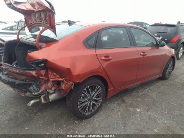 3KPF54AD4PE590810 KIA Forte Gt-line