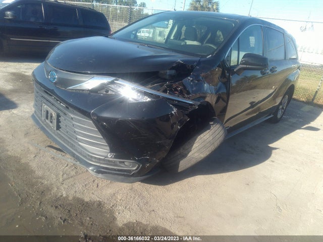 2021 TOYOTA SIENNA LE VIN: 5TDKRKEC5MS043507