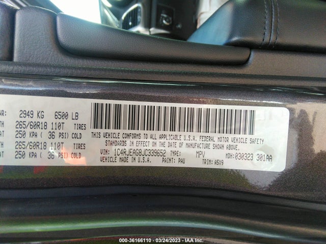1C4RJEAG8JC339652 Jeep Grand Cherokee Laredo E
