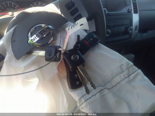 1N6DD0ER0HN767713 Nissan Frontier Sv V6