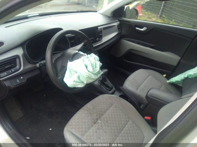 3KPA24AB8JE118425 KIA RIO S
