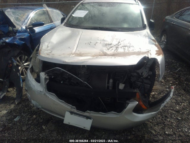 2014 NISSAN ROGUE SELECT S VIN: JN8AS5MT2EW602875