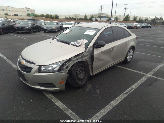 Chevrolet CRUZE LS 2014 1G1PA5SH8E7107333 Image 2