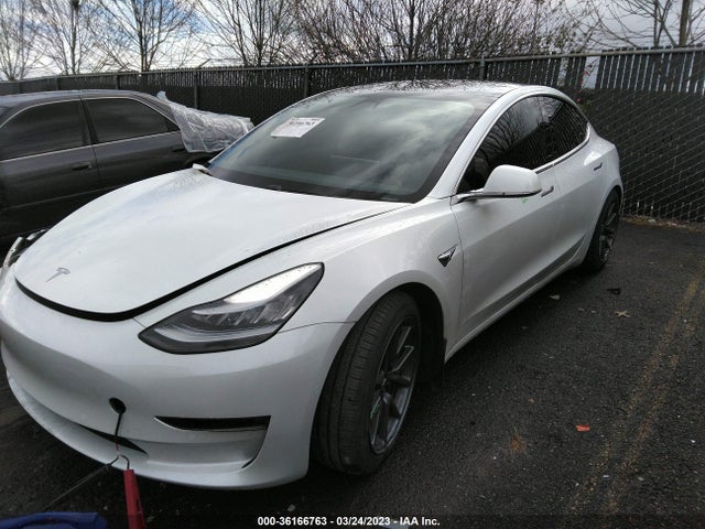 Tesla Model 3 Long Range 2020 5YJ3E1EB4LF787166 Image 2