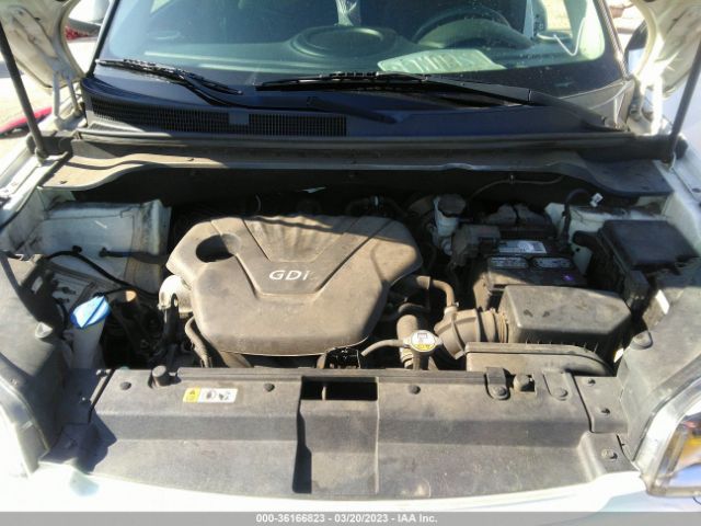 KNDJN2A2XF7135813 KIA Soul Base