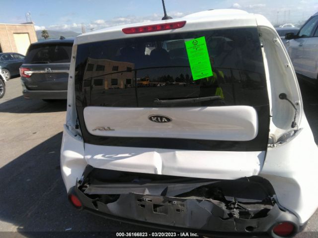 KNDJN2A2XF7135813 KIA Soul Base