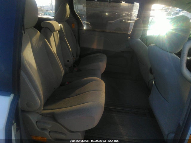 Toyota SIENNA LE 2014 5TDKK3DC8ES417508 Image 9