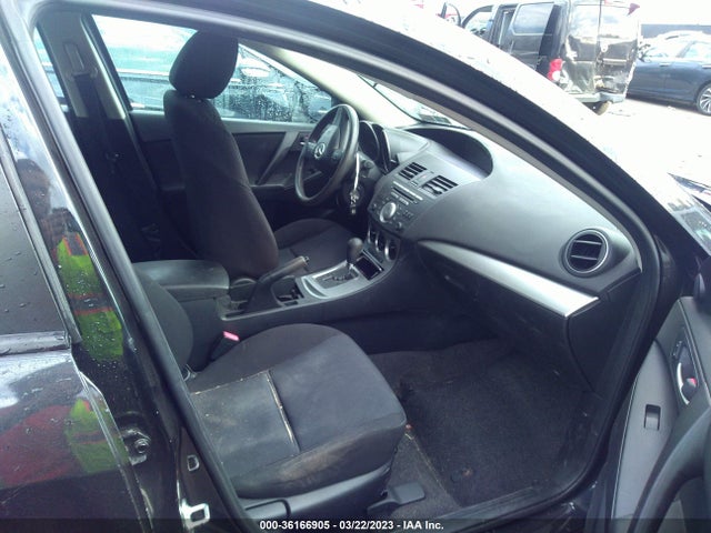 2011 MAZDA MAZDA3 I TOURING VIN: JM1BL1VG0B1377372