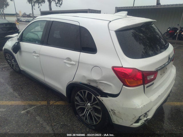 JA4AP3AW7JU005267 Mitsubishi Outlander Sport Se 2.4