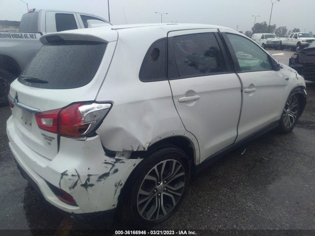 JA4AP3AW7JU005267 Mitsubishi Outlander Sport Se 2.4