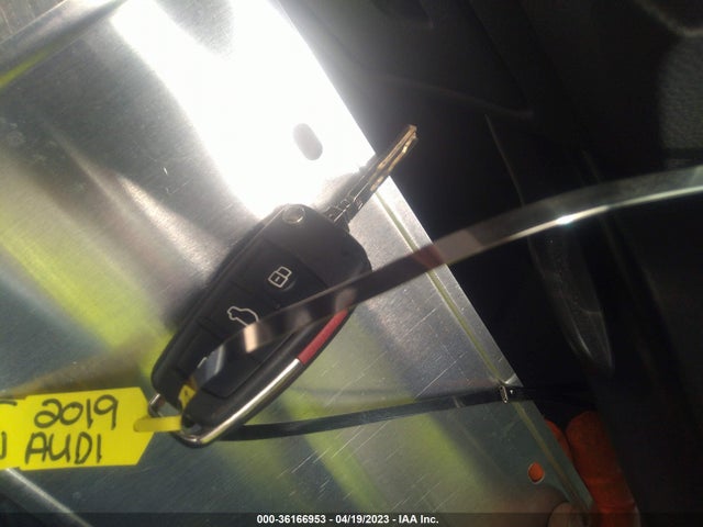 2019 Audi Q3, VIN: WA1AECF30K1077497