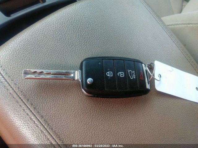 KNDMA5C18G6120409 KIA Sedona L