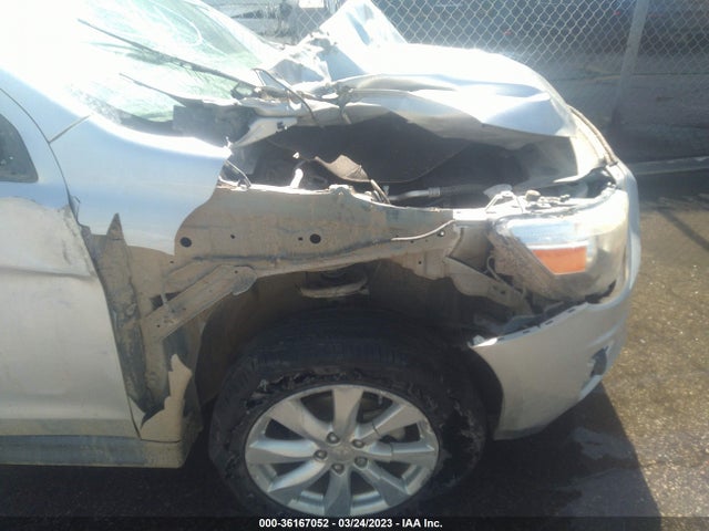 4A4AP3AU6FE014217 Mitsubishi Outlander Sport Es