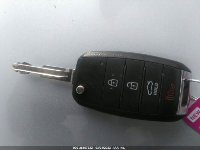 3KPFK4A72JE224080 KIA FORTE LX