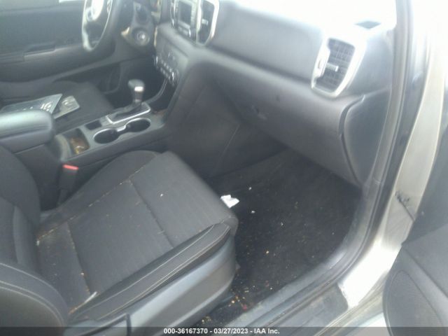 KNDPMCAC2J7429923 KIA Sportage Lx