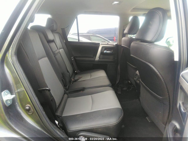 Toyota 4RUNNER SR5 2018 JTEBU5JR0J5571155 Image 9
