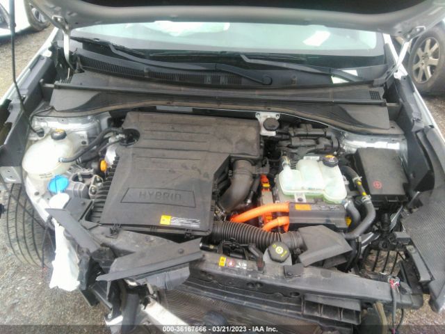 KNDCE3LC6H5050406 KIA Niro Touring