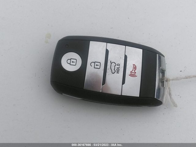 KNDCE3LC6H5050406 KIA Niro Touring