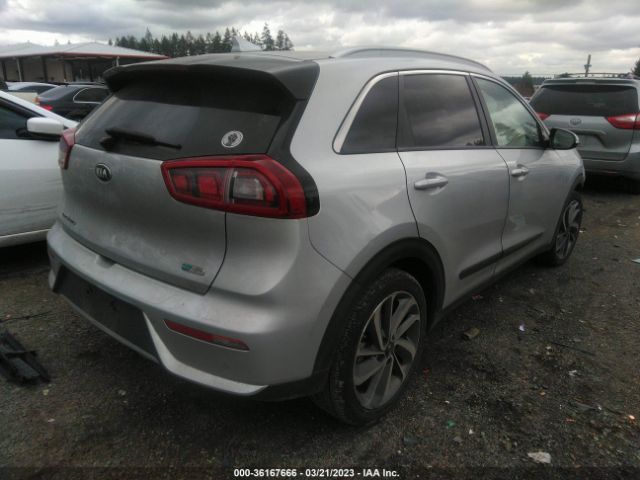 KNDCE3LC6H5050406 KIA Niro Touring