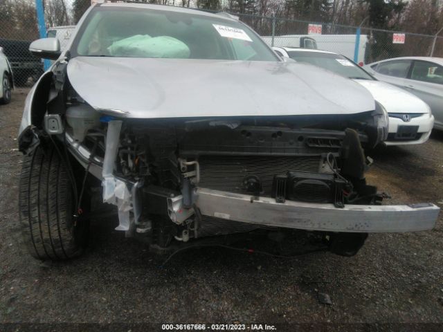 KNDCE3LC6H5050406 KIA Niro Touring