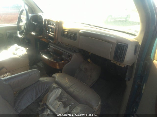1998 GMC SAVANA CARGO VAN YF7 VIN: 1GDFG15R2W1028271