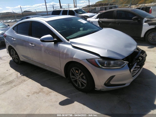 2018 5NPD84LF8JH371266 main image