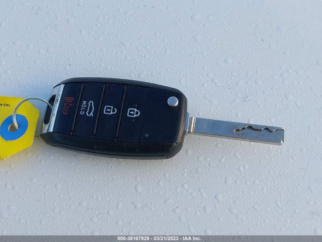 5XXGT4L35JG231608 KIA Optima S