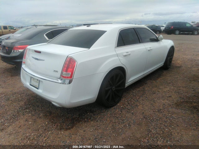 2C3CCAAG9EH381151 Chrysler 300