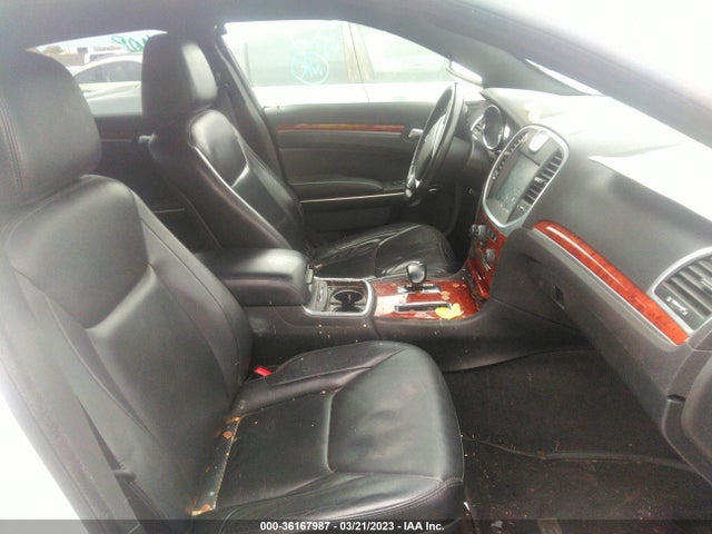 2C3CCAAG9EH381151 Chrysler 300