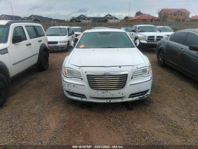 2C3CCAAG9EH381151 Chrysler 300