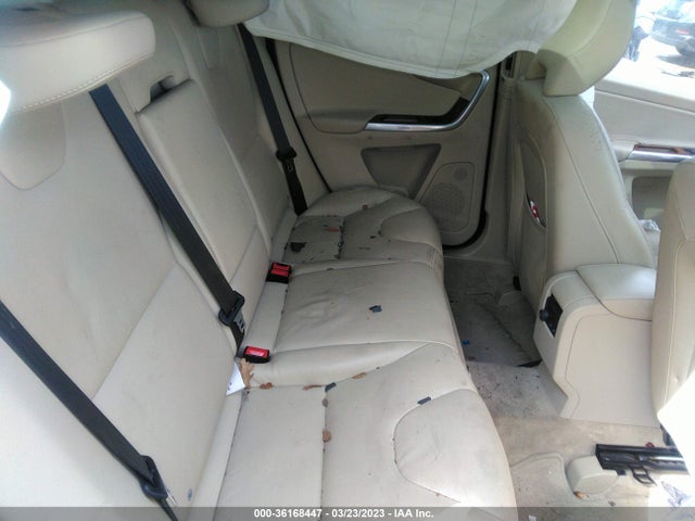 2016 Volvo XC60, VIN: YV4612RM4G2811031