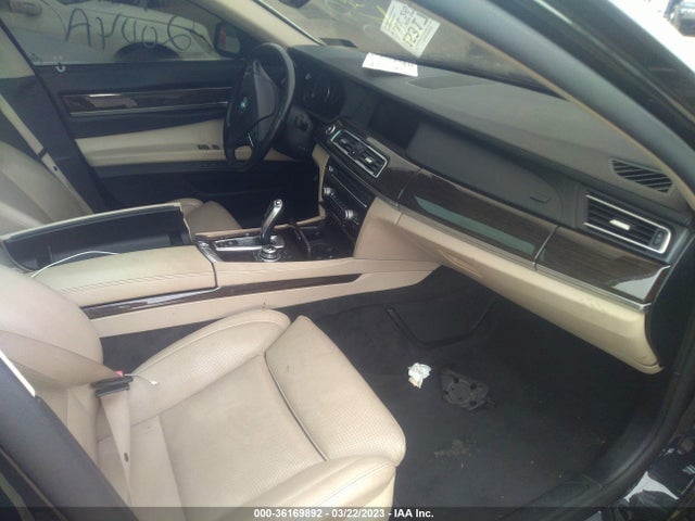 2009 BMW 7 SERIES 750LI VIN: WBAKB83589CY58530