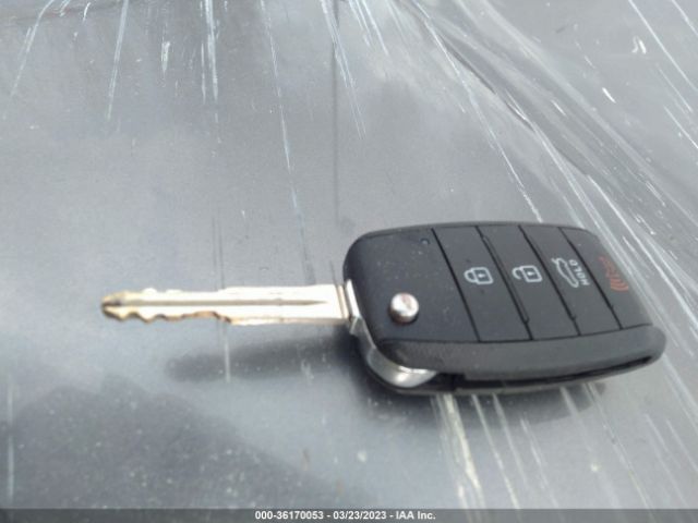 KNAFX4A80F5305055 KIA FORTE EX