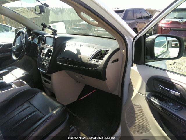 2C4RC1BG3ER437972 Chrysler Town & Country Touring