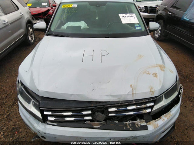 2018 VOLKSWAGEN TIGUAN SE VIN: 3VV3B7AX1JM144961