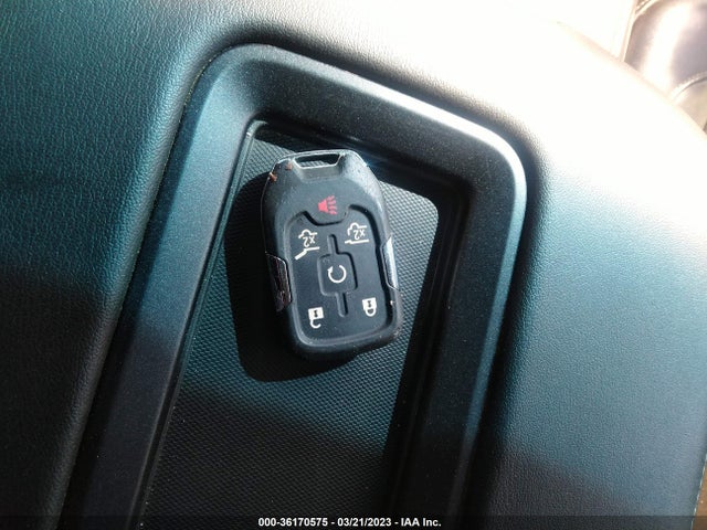 GMC YUKON SLT 2018 1GKS2BKC7JR229525 Image 11