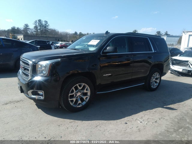 GMC YUKON SLT 2018 1GKS2BKC7JR229525 Image 2