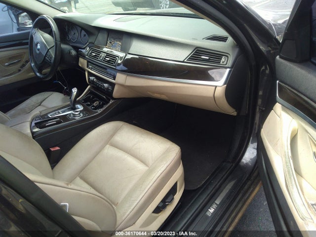2011 BMW 5 SERIES 528I VIN: WBAFR1C59BC748645