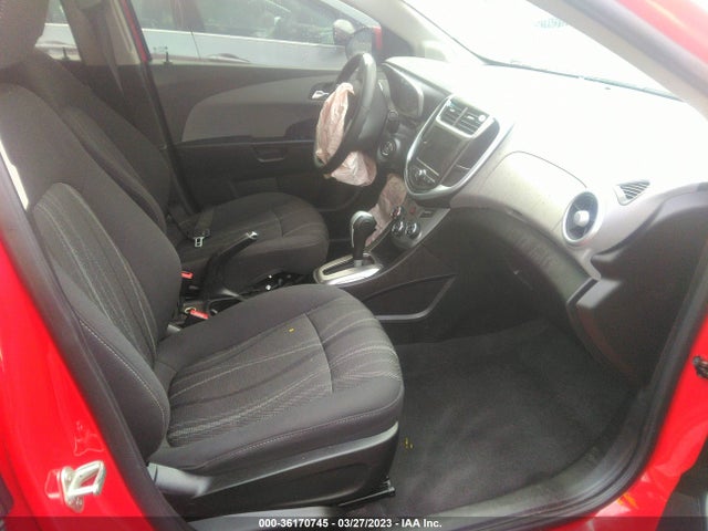 Chevrolet SONIC LT 2019 1G1JD5SB2K4113957 Image 5