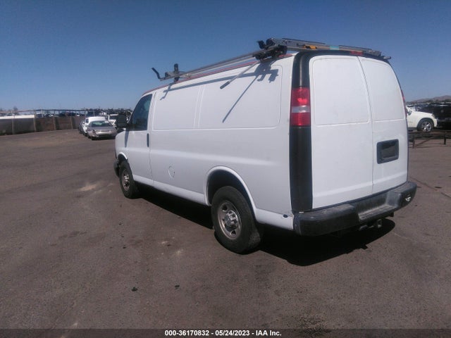 Chevrolet EXPRESS CARGO VAN 2020 1GCWGAFGXL1140040 Image 3